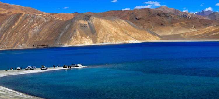 leh-ladakh-pangong-lake-tour